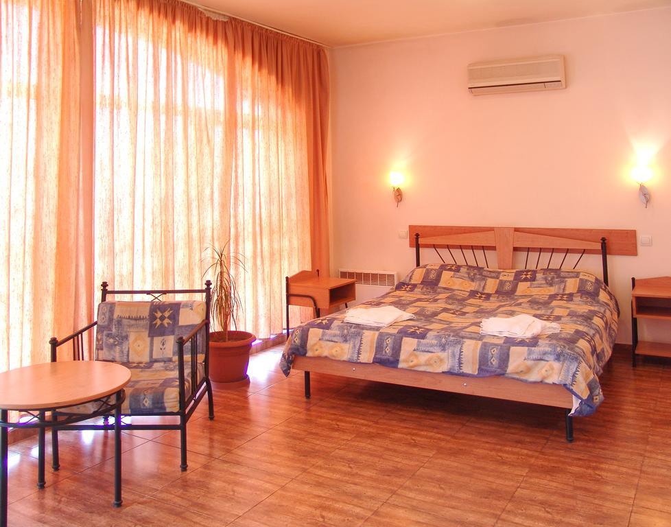 Central Family Hotel Haskovo Pokoj fotografie