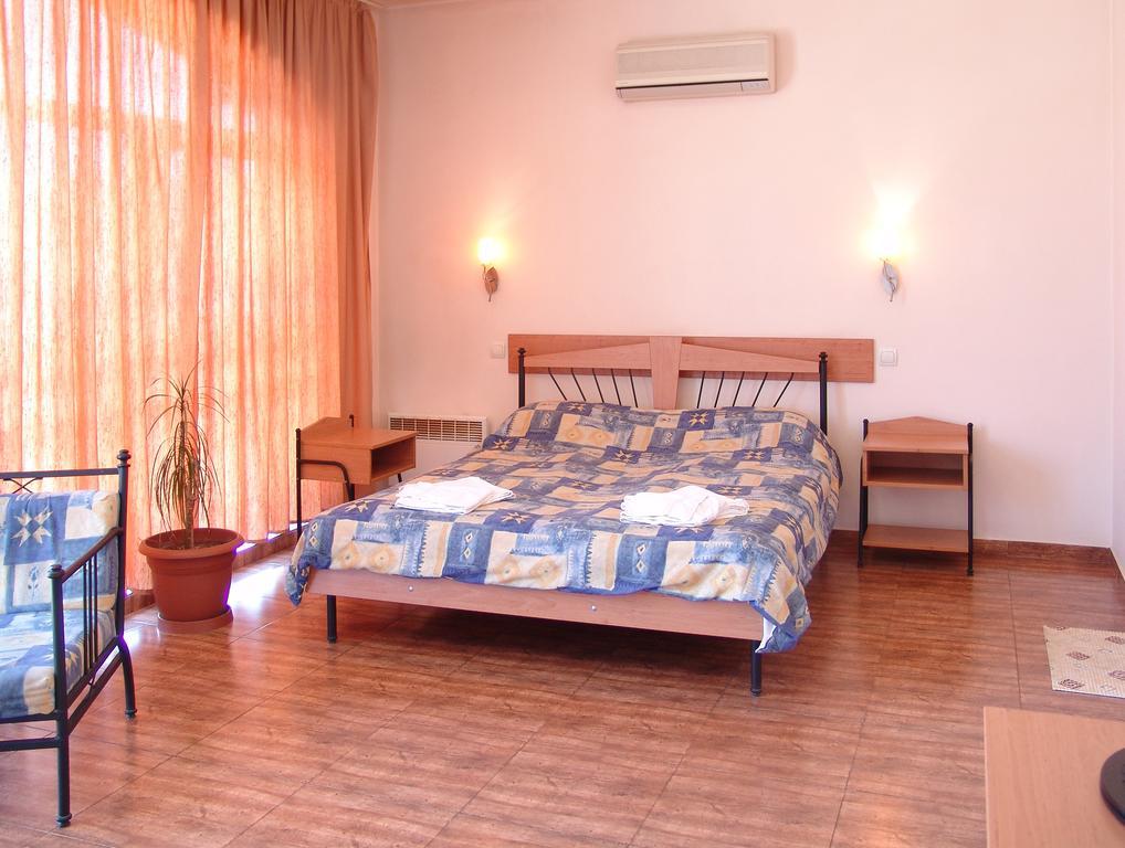 Central Family Hotel Haskovo Pokoj fotografie