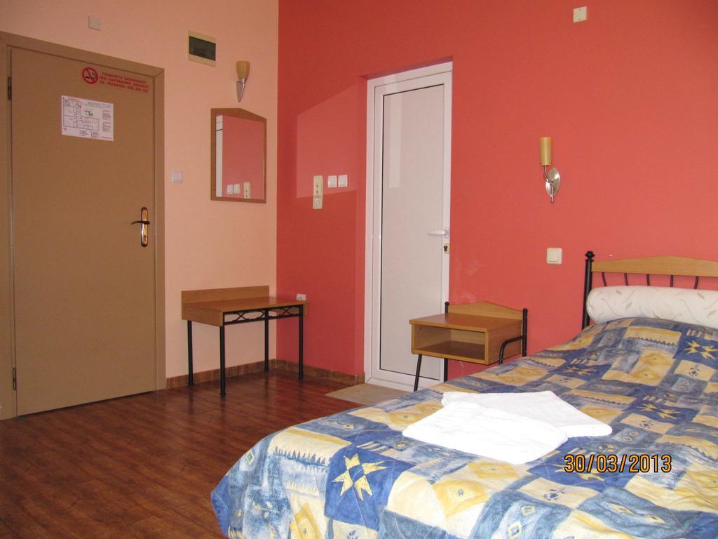 Central Family Hotel Haskovo Pokoj fotografie