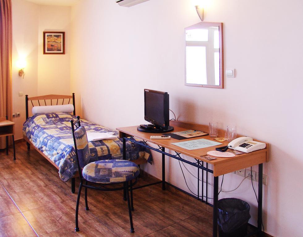 Central Family Hotel Haskovo Pokoj fotografie